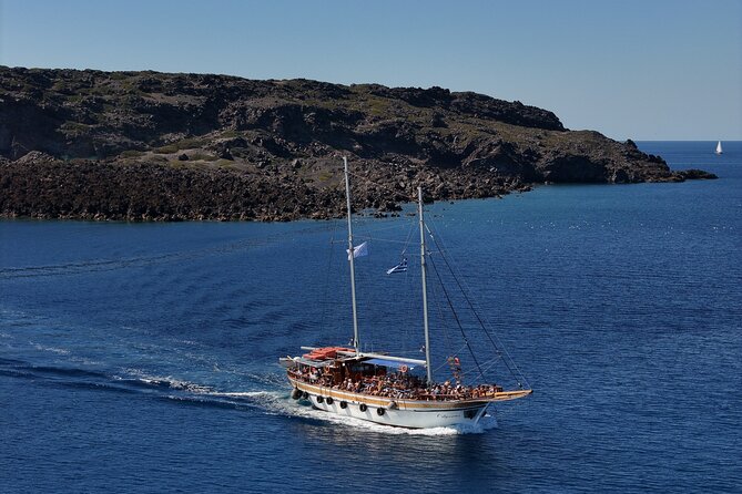Santorini - Volcano and Hot springs Boat Trip with Bus Transfer - Key points worth knowing before you go