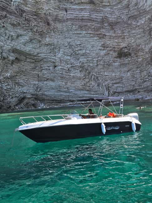 Sarandë: Boat Tour to Kroreza with Snorkel and free Umbrella - The Route Starts With Shpella e Milotit and Quick Photo Stops