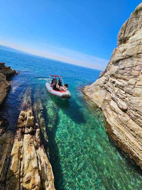 Sarandë: Boat Tour to Kroreza with Snorkel and free Umbrella - Snorkeling Gear and Sea Reality: Mask Included, Snorkel Not Guaranteed