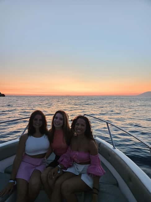 Sarandë: Sunset boat tour with local wine - Turtle Cave (Shpella e Milotit): the quick stop that sets the tone