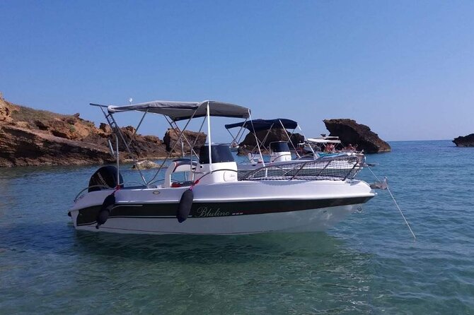 Scala dei Turchi in 3.5 hours, boat tour with stops for swimming - Sailing past Porto Empedocle: the coast “warm-up”