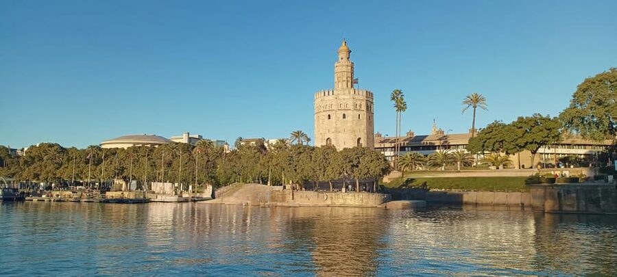 Seville: Guadalquivir Boat Tour with Optional Lunch/Dinner - What You Eat on the Boat: Andalusian Classics, Served With a View