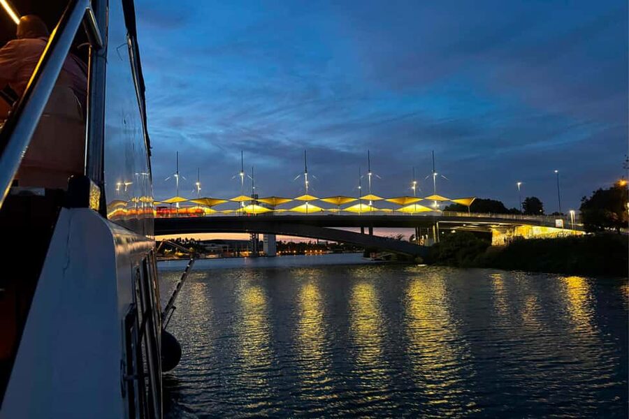 Seville: Restaurant Boat Ride on the Guadalquivir with Lunch/Dinner - Price and Logistics: Is $81 Worth It?