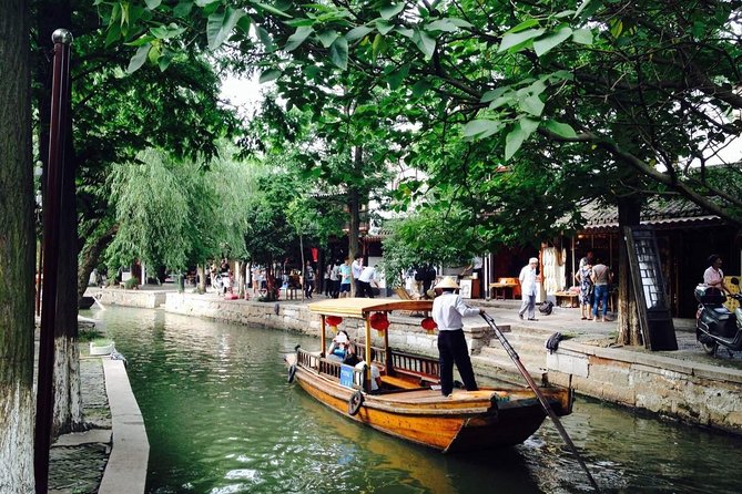 Shanghai Private Tour: Zhujiajiao Water Town and Boat Ride - Zhujiajiao’s canal charm: why this town works as a half-day escape