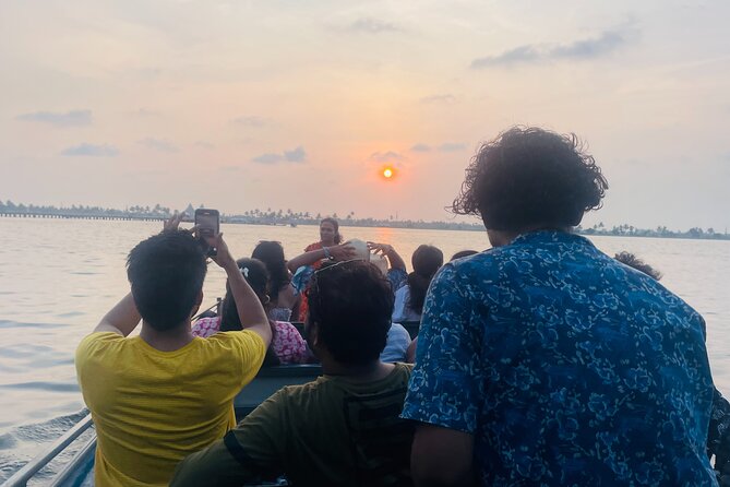 Shikara Boat Tour Alleppey Backwater Fantastic Boat Cruise - Getting started near Kannitta Jetty and the Vembanad Lake vibe