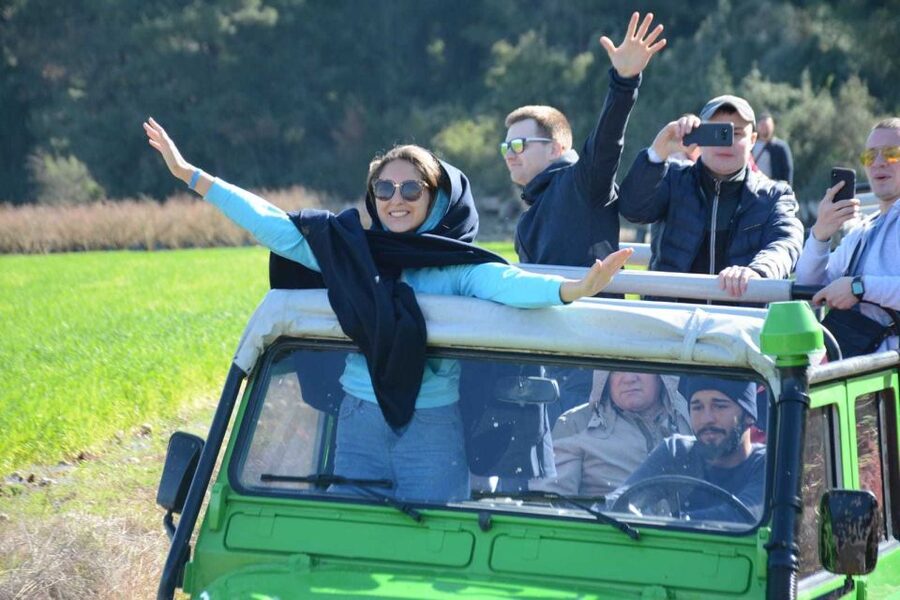 Side: Green Canyon Jeep and Boat Tour with Lunch - From Side into the Taurus Mountains by jeep convoy