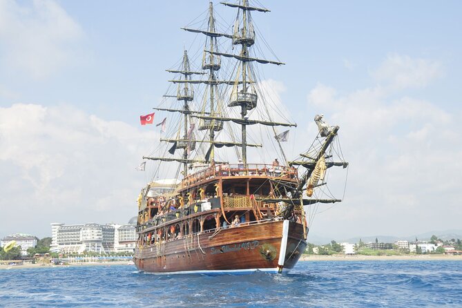 Side Manavgat Boat Trip With Lunch And Unlimited Drinks - Getting on the Coach in Side: meeting point rules matter