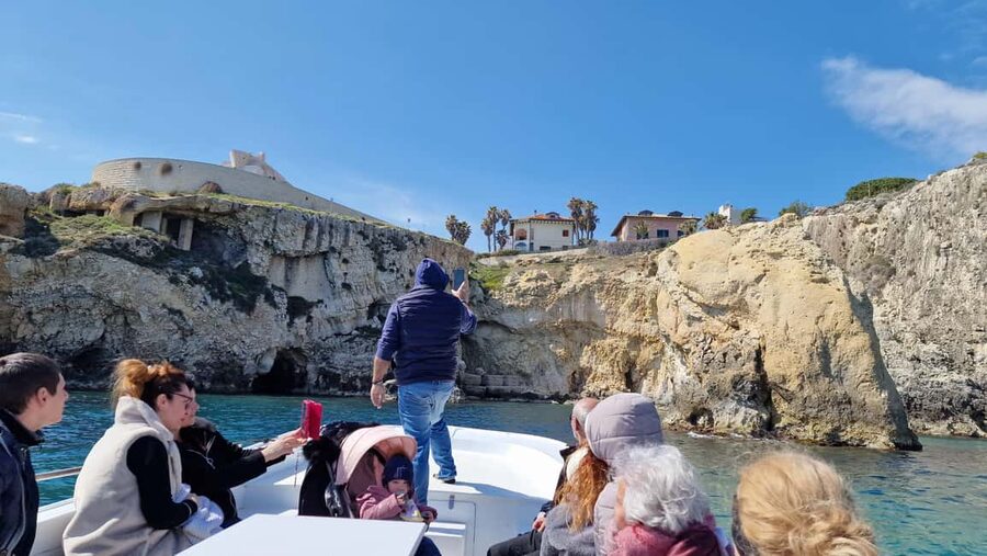Siracusa: Ortigia & Sea Caves Boat Tour w/ Prosecco & Fruit - Price and Value at About $35: What You’re Really Paying For