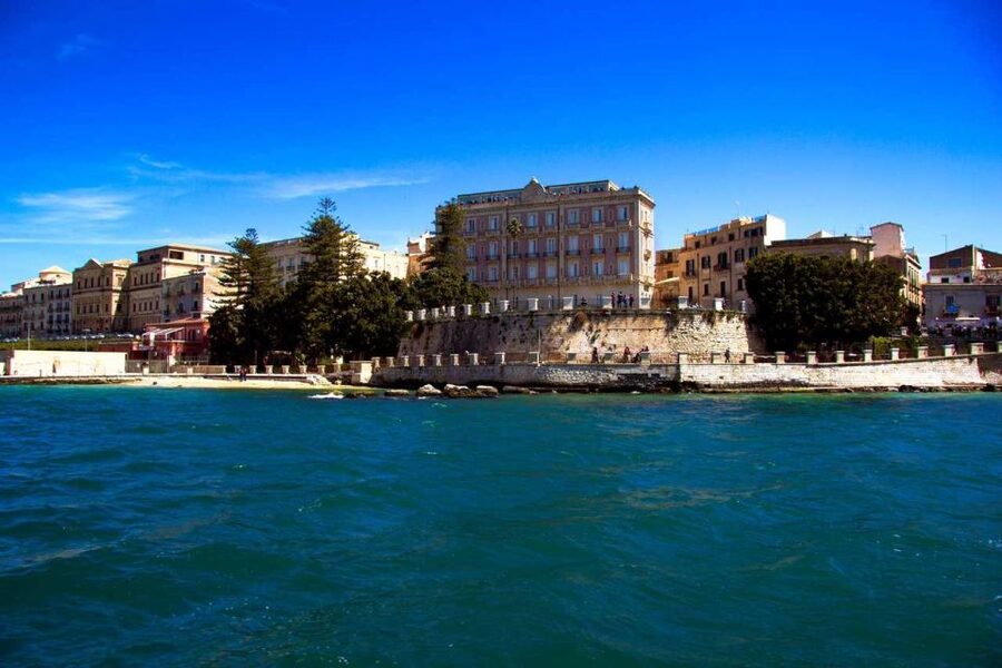 Siracusa: Ortygia Island Boat Tour with Grotto Visit - FAQ