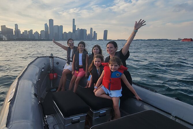 Small-Group Sightseeing Boat Tour in Chicago - Navy Pier from the Water: A Long Pier With Big City Energy