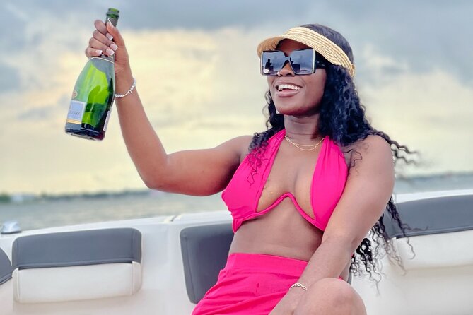 Snorkel & Millionaire Row - Private Miami Boat Tour w/ Drinks - Haulover Sandbar: The Swim and Snorkel Moment You Came For