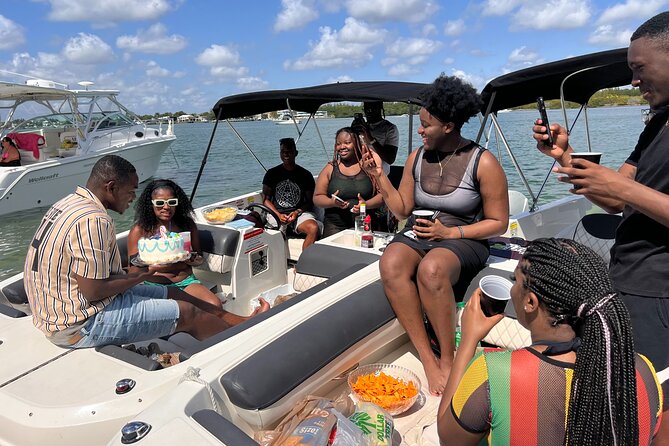 Snorkel & Millionaire Row - Private Miami Boat Tour w/ Drinks - On Board Vibe: Bluetooth Music, Coolers, and Captain Style