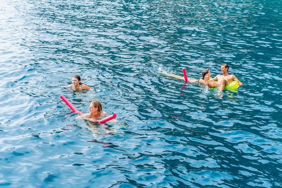 Sorrento: Exclusive Capri Boat Tour and Optional Blue Grotto - Swim and snorkel stops: the Tyrrhenian Sea time that justifies the boat