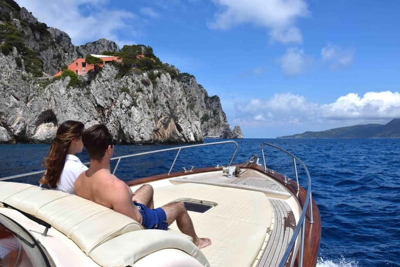 Sorrento: Positano & Amalfi Coast Small-Group Boat Tour - On Board Comfort: Guide, Skipper, Snacks, and Snorkel Gear