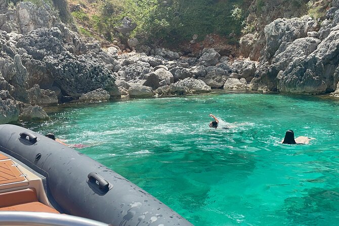 Speed Boat Tour to National Park and Grama Bay - Dafina Bay and nearby cave time: the mid-day reset