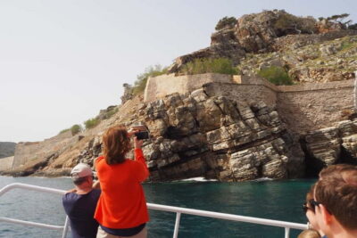 Spinalonga Boat Trip from Elounda Port - Getting to the right pier: Elounda 18 Boat Cooperative (and why “Schisma” matters)