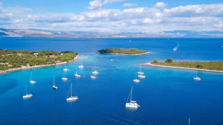 Split: Blue Lagoon and Šolta Boat Tour with Lunch and Drinks - Snorkel gear and swimming requirements: what’s included, what isn’t