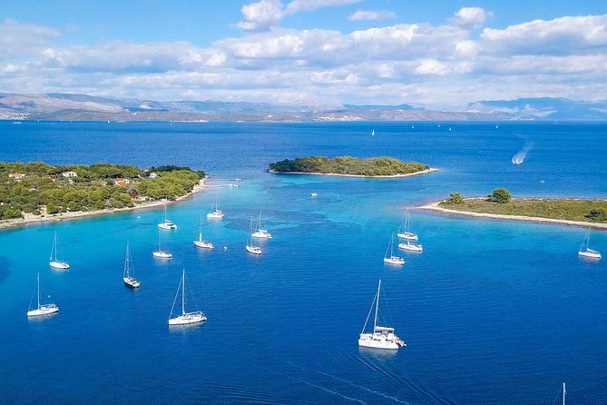 Split: Half-Day Blue Lagoon, Čiovo and Trogir Boat Tour - Trogir’s UNESCO old town: one hour is enough if you choose your route