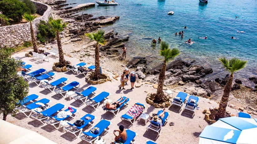 Split: Half-Day Boat Trip with Blue Lagoon, Trogir, & Čiovo - Comfort and Safety: Small Boat Energy, Rough-Sea Reality, and Snorkel Expectations