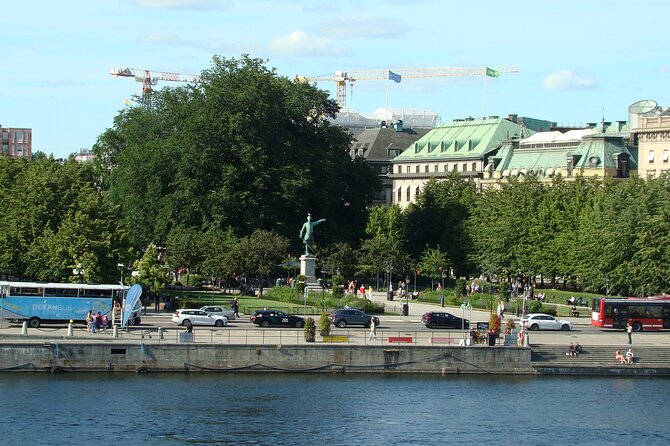 Stockholm- A Beauty On The Water: Old Town Walking Tour and Boat Trip Combined - Lejonbacken: The Palace-Neighbor Photo Spot and the Grand Hotel Factor