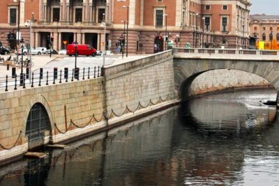 Stockholm: Highlights Boat Tour - Meeting at Strömkajen: Finding Gate C Without Losing Time