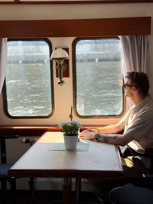 Stockholm: Midsummer Archipelago Boat Tour Live Guide - Why the live guide is the real selling point