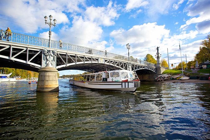 Stockholm: Royal Djurgården Boat Tour - The onboard experience: audio guide, headsets, and Swedish fika