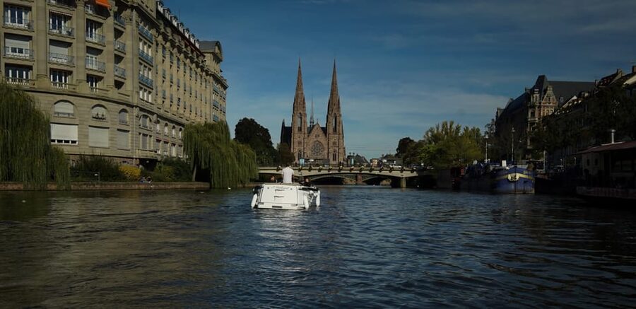 Strasbourg: Private City Sightseeing Boat Tour - How the live commentary and captain style changes the vibe