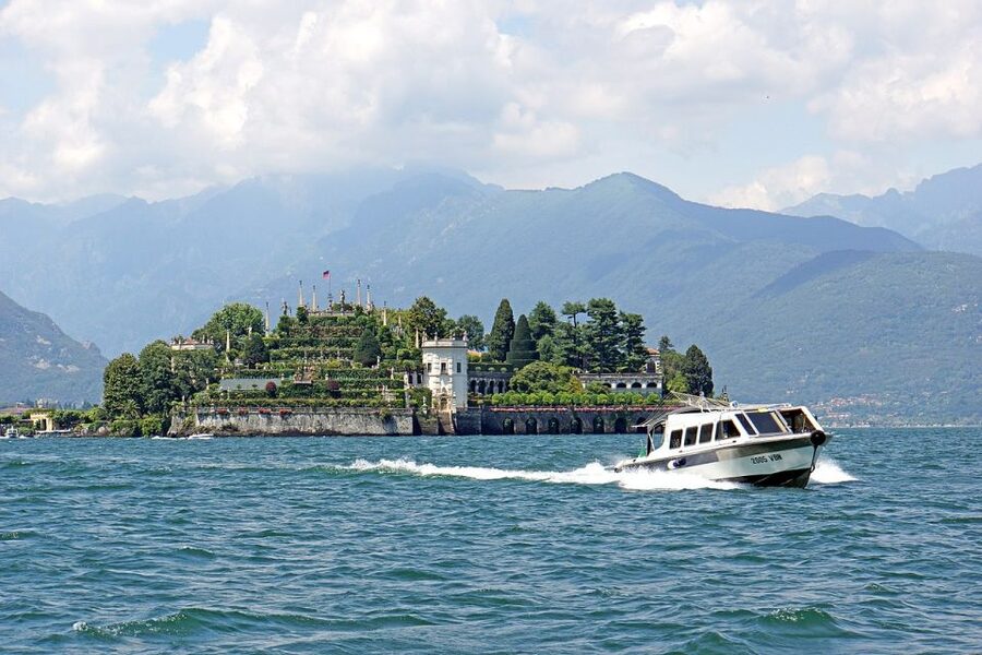 Stresa: Madre & Bella Borromean Islands Boat Trip - Two islands, two moods on Lake Maggiore