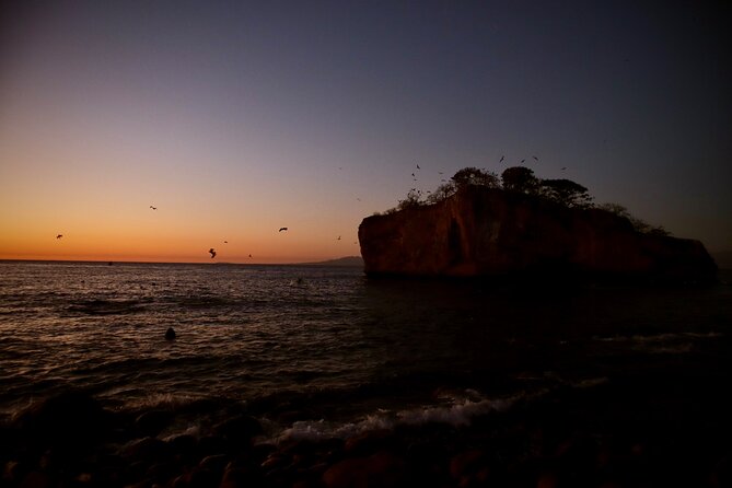 Sunset and Bioluminescence Boat Tour at Los Arcos Islands - Stop 1: Playa Mismaloya and the Night of the Iguana connection
