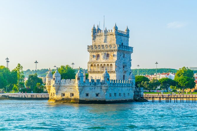 Sunset Boat Tour in Lisbon with Wine - Ponte 25 de Abril From Below: The Moment You’ll Remember