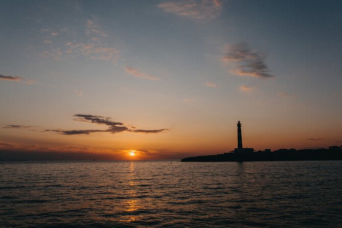 Sunset Experience | 2 hours boat trip at sunset time - Comfort on Board: Allocated Seating and Real Sea Conditions