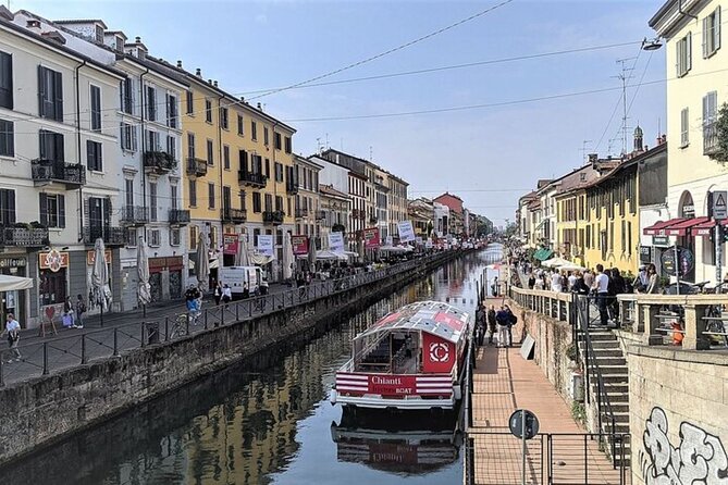 Sunset Navigli Boat Tour in Milan with Optional Aperitivo - Seats, visibility, and the sound situation (how to pick your moment)