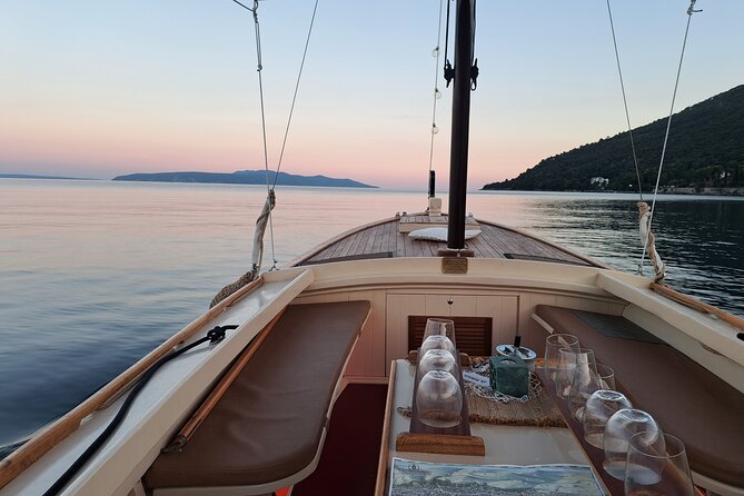Sunset Ride Opatija on Madonnina Boat Tour - Stop 1: St. Jacob’s Church for Opatija’s origin story