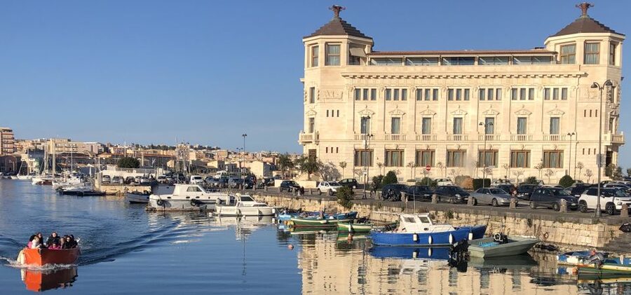 Syracuse: Boat Trip of Ortigia Island and Sea Caves - Key highlights you’ll feel right away