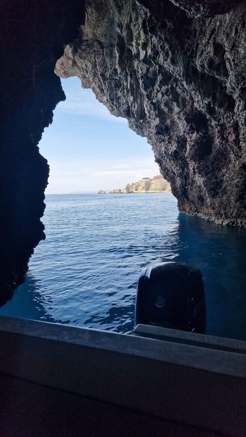 Taormina: Coastline Boat Tour with Aperitif and Snorkeling - What to Bring So You Enjoy Every Minute in the Water