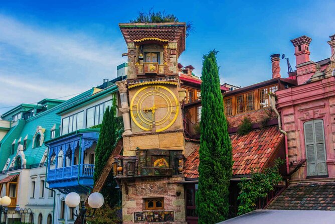 Tbilisi:Evening Walking & Talking Tour with Wine & Boat Ride - Metekhi and the Monument of Vakhtang: Old Faith and Old Power