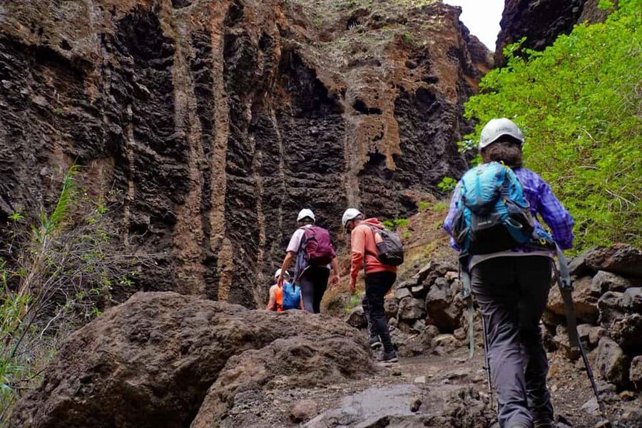 Tenerife : Masca ravine: Descent & boat trip - The ravine hike: what the 5 km descent actually demands