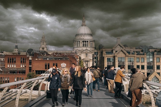 The Original Harry Potter Film Locations Tour : with Boat Ride - The Millennium Bridge stop: modern London used on film
