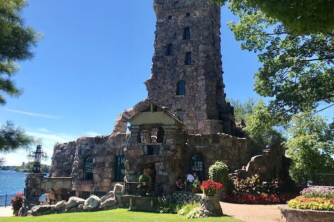The Ultimate Heart of 1000 Islands Sightseeing Boat Tour - Who this tour suits best (and who might want a different plan)