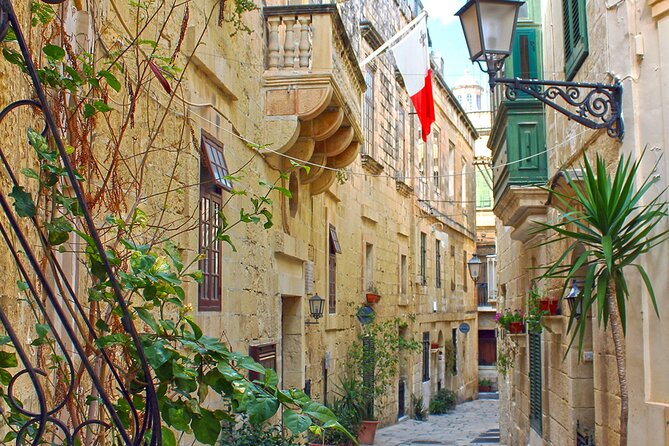 Three Cities guided tour including harbour boat tour - The dghajsa Harbor Cruise: Your Best Malta Photo Time on the Water