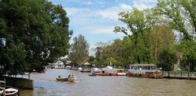 Tigre Delta: Half-Day Tour and Boat Trip - Cruising out of Buenos Aires: Costanera Avenue and the San Isidro feel