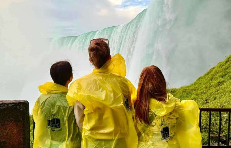 Toronto: Niagara Falls, Boat Ride & Journey Behind the Falls - Value and price: Is $122 a fair deal for a one-day run?