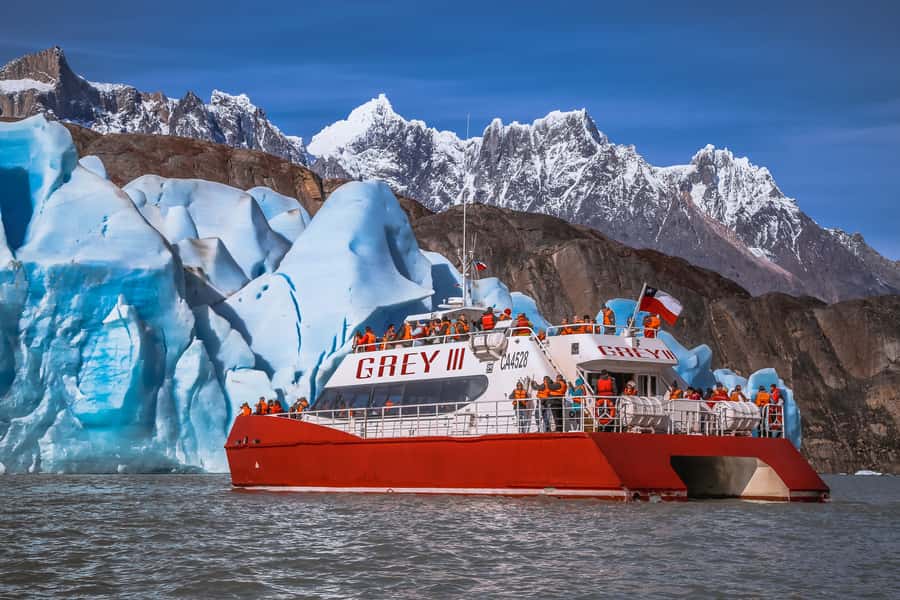 Torres del Paine: 3-Hour Scenic Boat Tour to Grey Glacier - The boat itself: deck views, cabin comfort, and safety focus