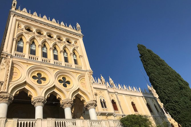 Tour in barca da Sirmione all'Isola del Garda - Beaches, cliffs, and small islands: the part you’ll actually feel