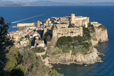 Tourist boat tour of the Gaeta peninsula - Getting to Gaeta Escursioni and Starting on Schedule