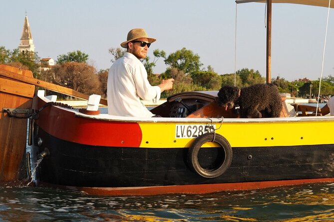 Traditional Bragozzo Boat Tour to Murano, Burano & Torcello - Murano glassblowing: what to watch, and how to buy smart