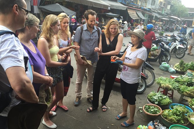 Traditional Cooking Class with Basket Boat Ride and market Tour - Group Size and Service Style: Why It Doesn’t Feel Too Crowded
