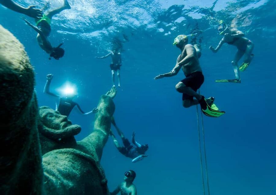 Trogir: Boat tour to Unique underwater museum - Snorkeling Setup and Finding the Right Statues