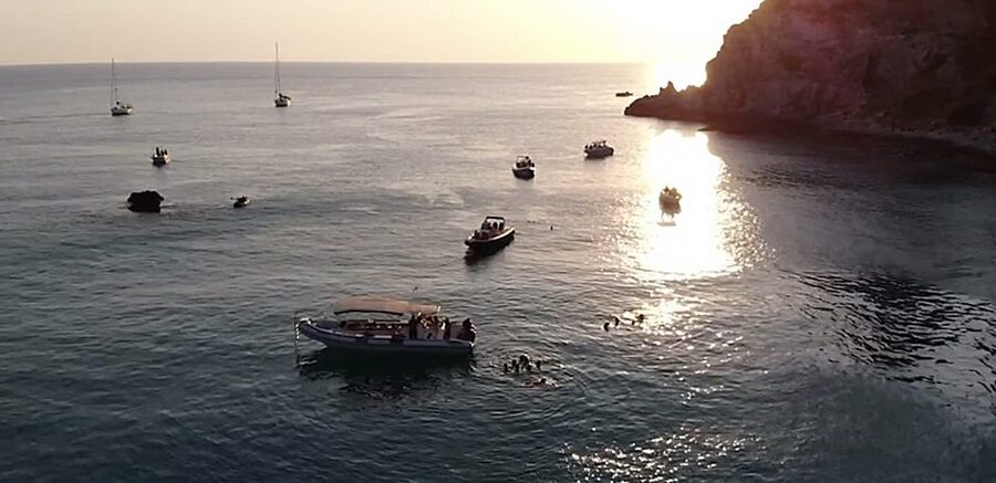 Tropea: Sunset Boat Tour to Capo Vaticano with Aperitif - Key highlights at a glance